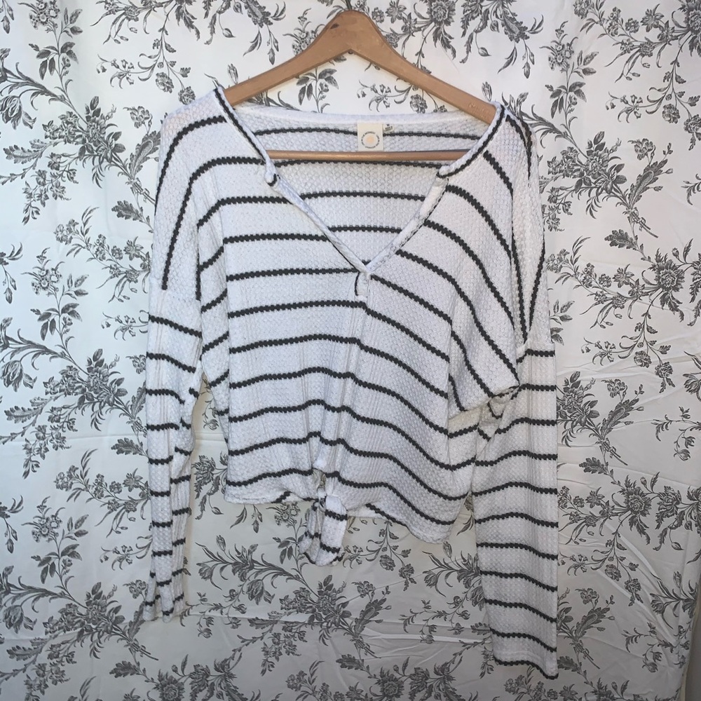 Black & White Long Sleeve Sweater Crop Top